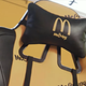Imagen para el artículo titulado McDonald's ha creado una silla de gaming a prueba de grasa